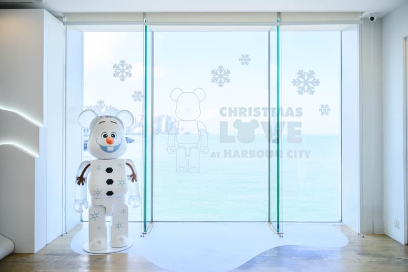 海港城與 MEDICOM TOY 最新「Disney 100 CHRISTMAS LOVE 2000% UP BEARBRICK UP」開催