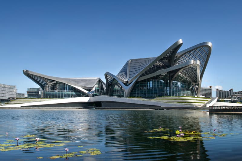 走進 Zaha Hadid 建築事務所打造全新藝術中心 Zhuhai Jinwan Civic Art Centre