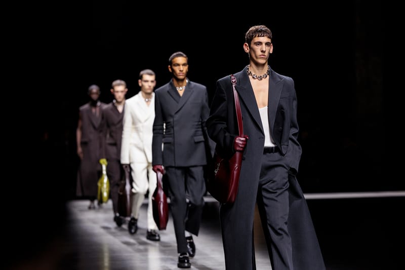 Sabato De Sarno 首次執掌 Gucci 2024 秋冬男裝時尚大秀《GUCCI ANCORA》