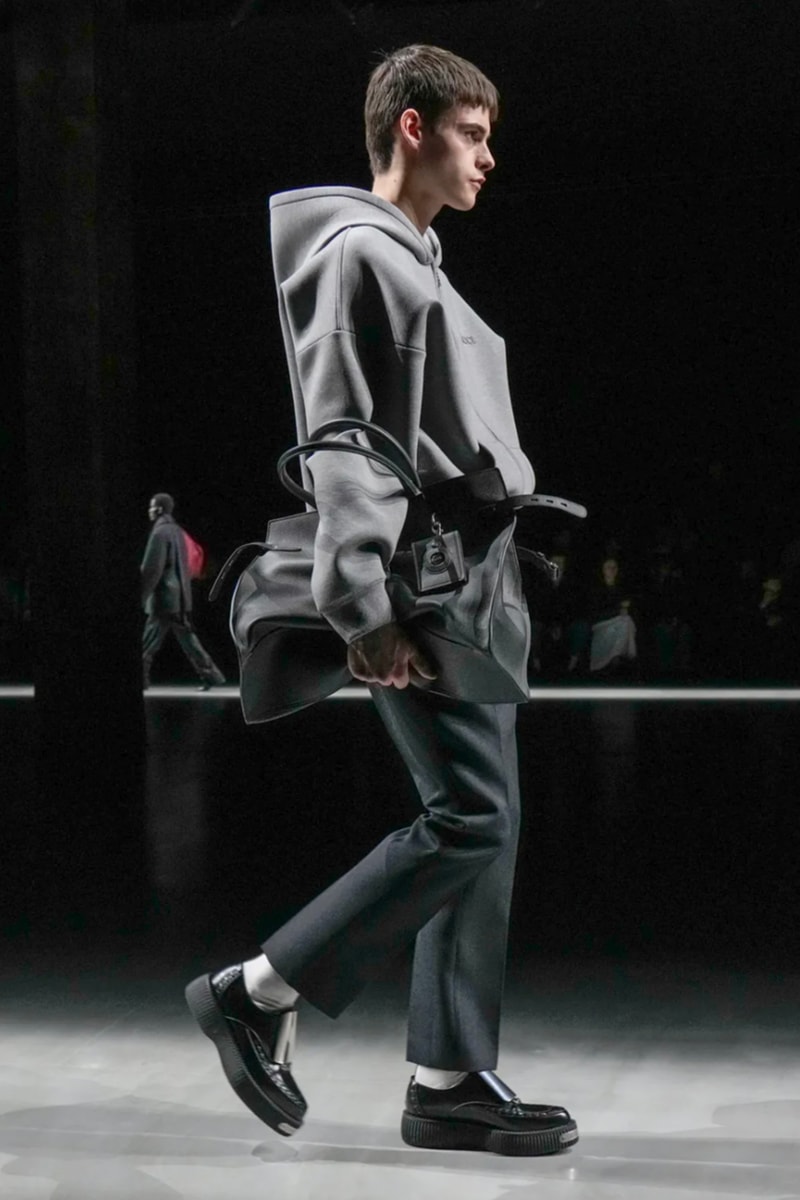 Sabato De Sarno 首次執掌 Gucci 2024 秋冬男裝時尚大秀《GUCCI ANCORA》