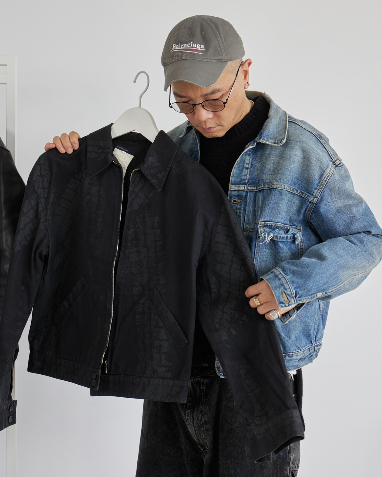 HBX 專訪時裝工作者 Wallace Kwan 並分享他的 90'S 中古逸品