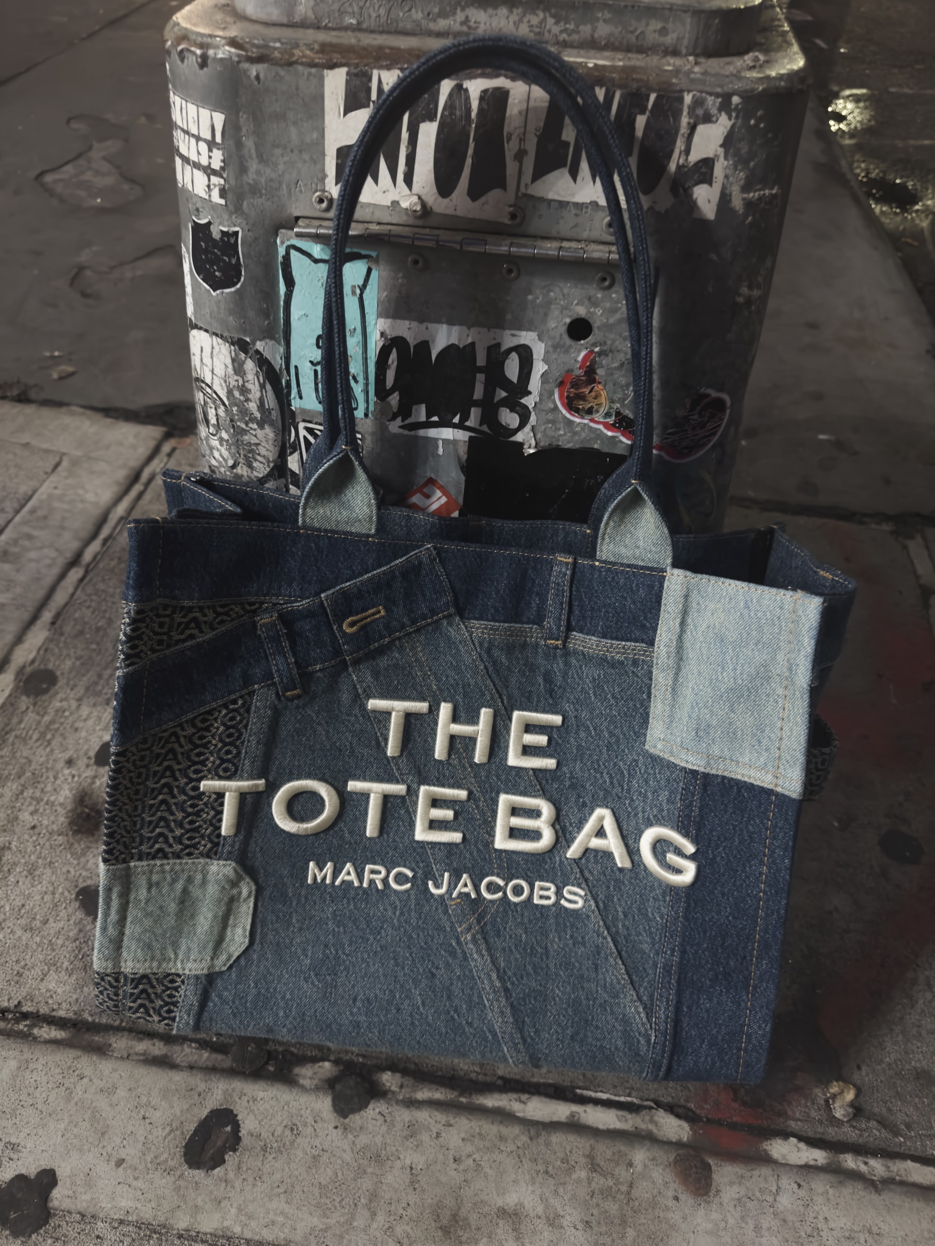 Marc Jacobs 正式發佈 40 週年 2024 春季系列形象廣告