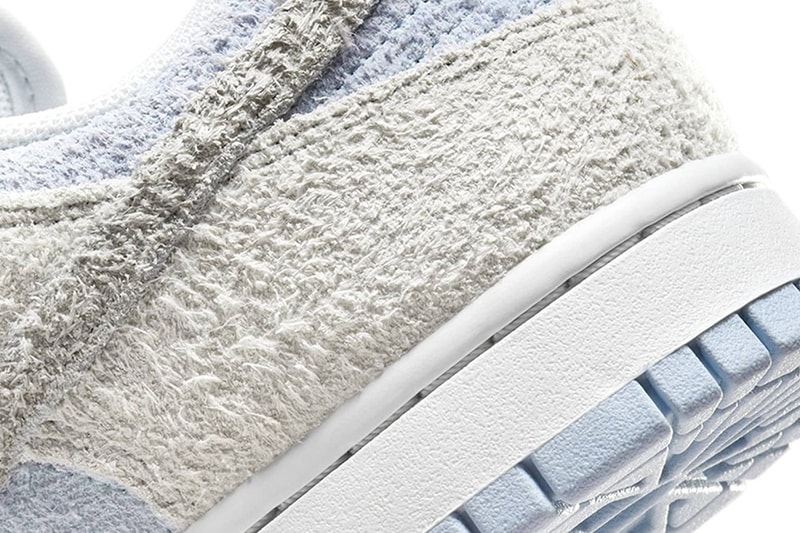 近賞 Nike Dunk Low 全新配色「Photon Dust/Light Armory Blue」官方圖輯
