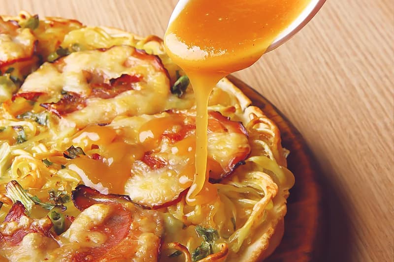 Pizza Hut 推出全新「拉麵」風味披薩