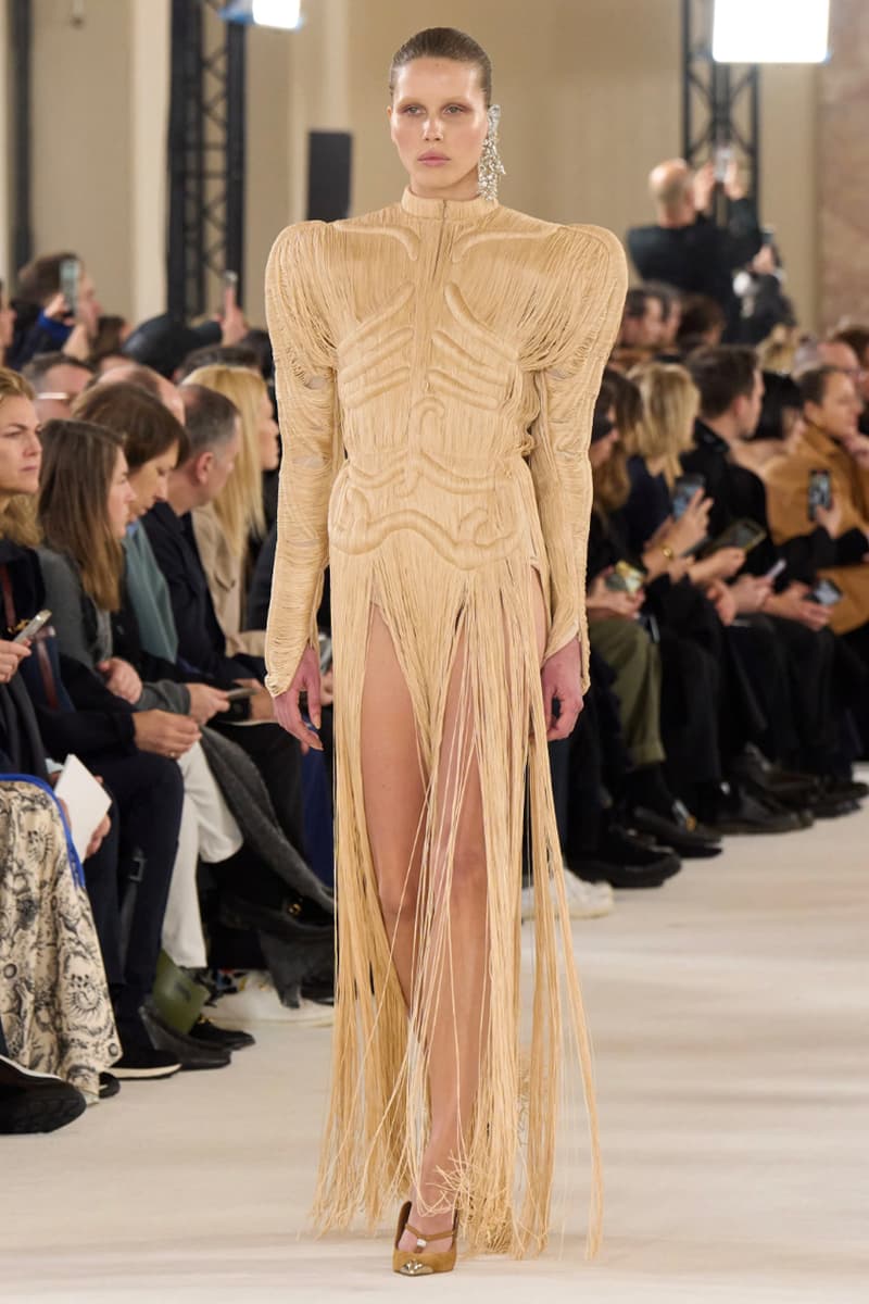 Schiaparelli 正式發佈 2024 春夏高訂系列大秀