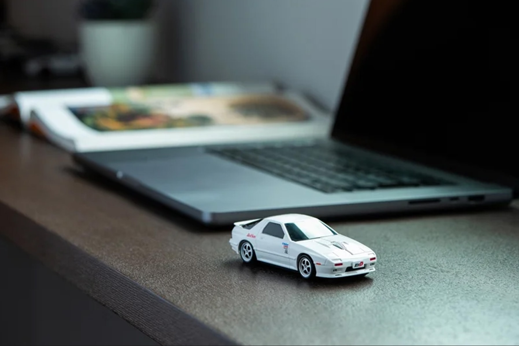 《頭文字 D》高橋涼介 Mazda RX-7 造型無線滑鼠正式發售