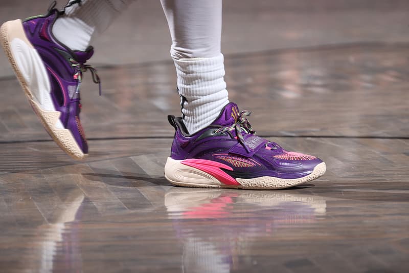 Kyrie Irving 率先著用個人最新簽名戰靴：ANTA Kai 1「Artist On Court」