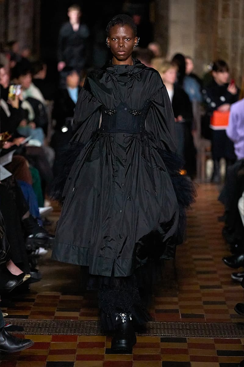 Simone Rocha 正式發佈 2024 秋冬系列大秀