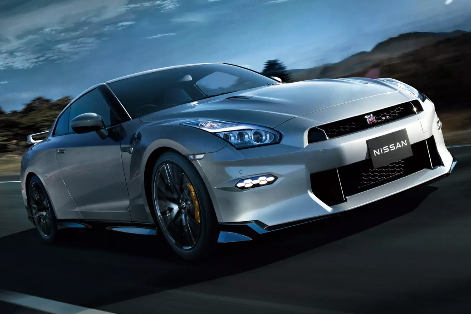 Nissan GT-R 正式發表 2025 年式樣全新車型