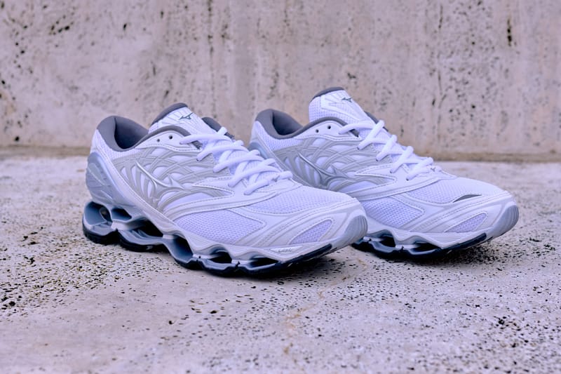 Mizuno Sportstyle 人氣鞋款 WAVE PROPHECY LS 全新白銀配色香港發售情報