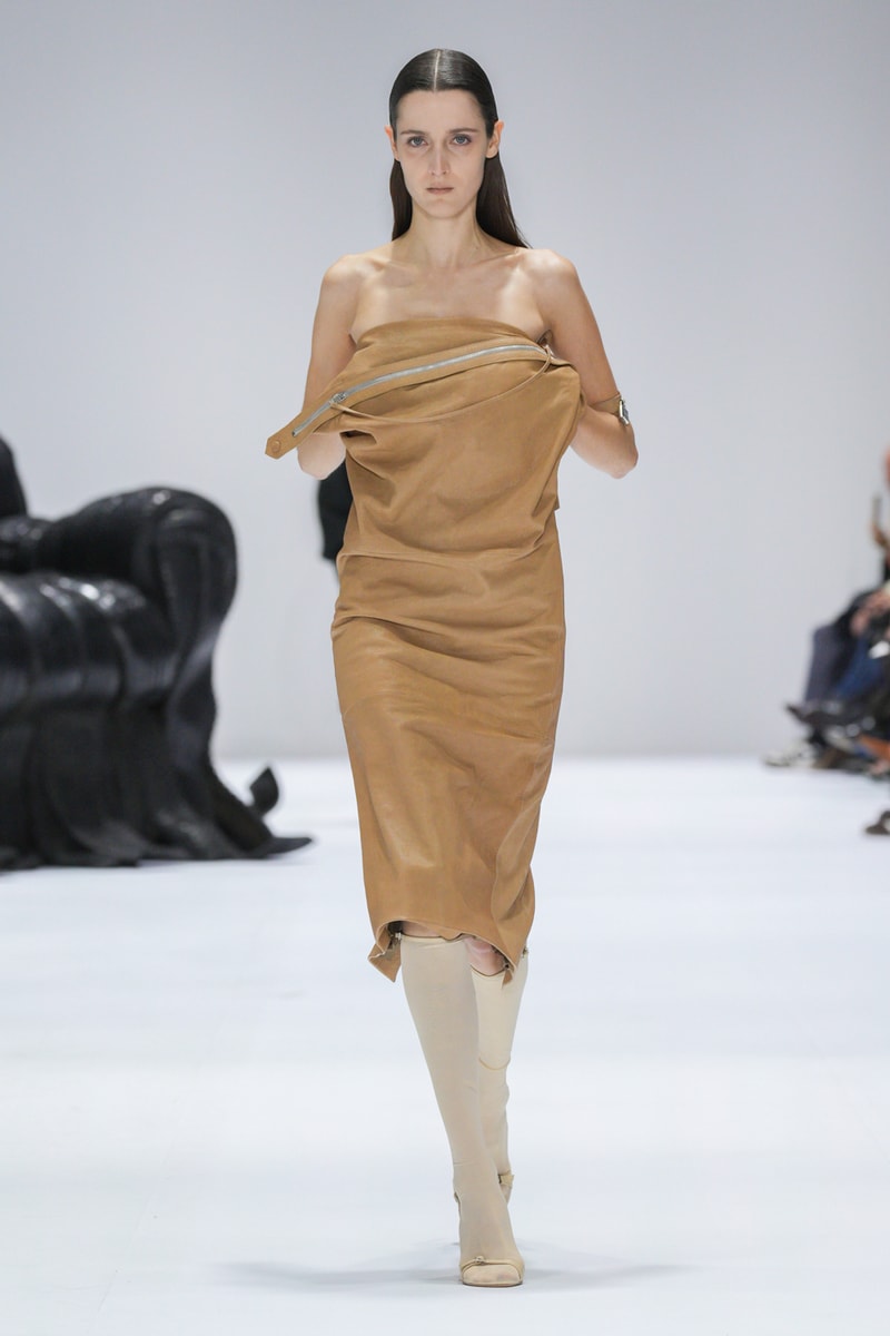 Acne Studios 正式發佈 2024 秋冬女裝系列大秀