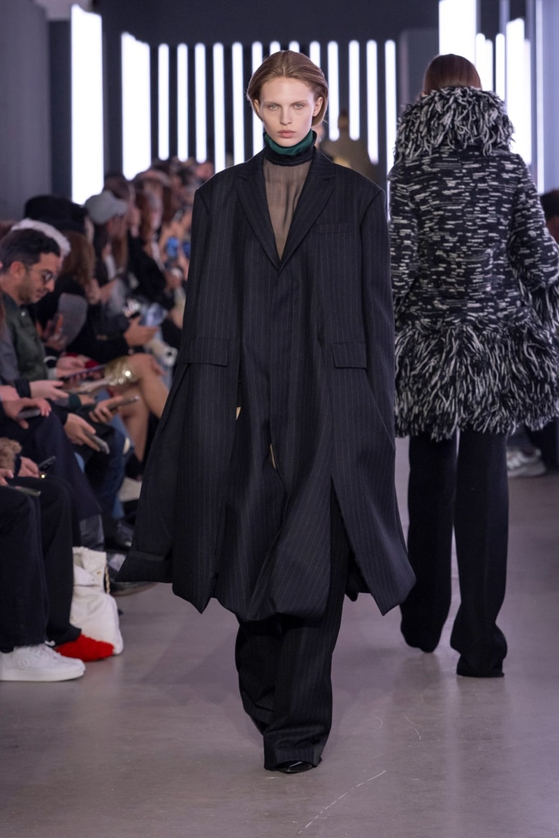 sacai 2024 秋冬系列大秀正式登場