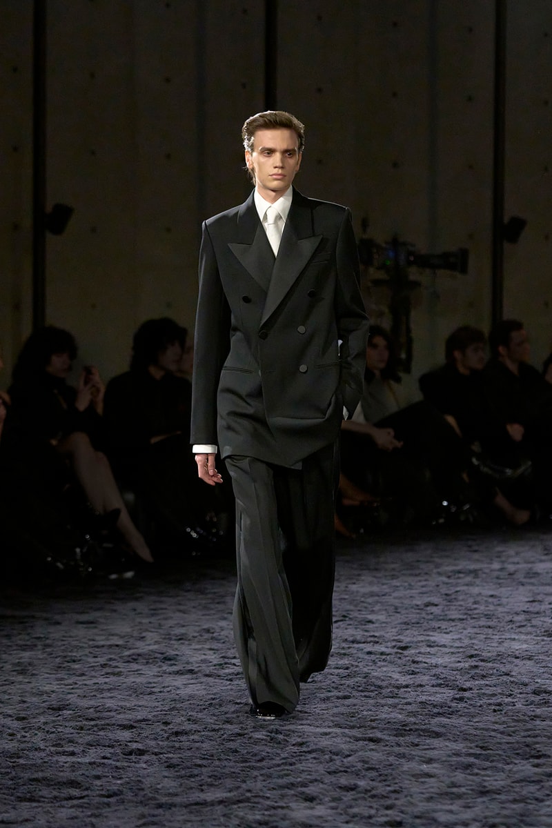 Anthony Vaccarello 執掌 Saint Laurent 2024 冬季男裝大秀正式登場