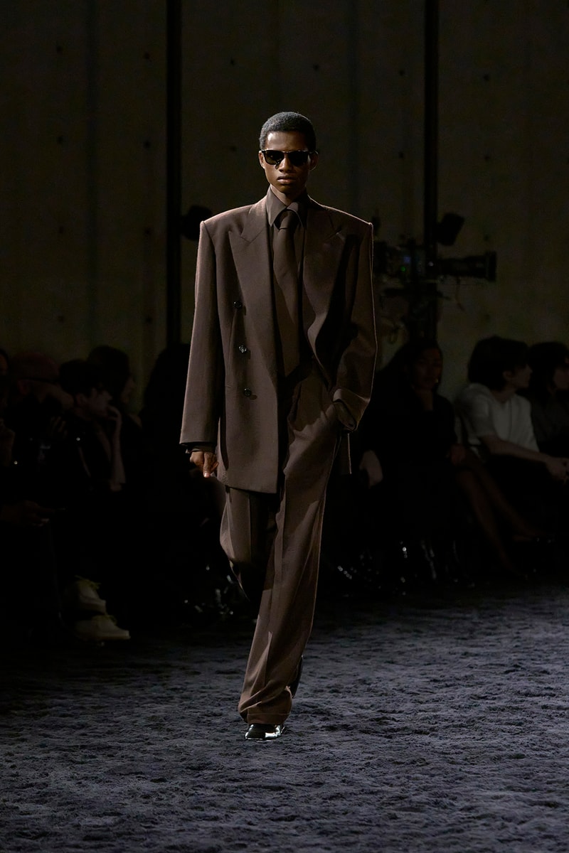 Anthony Vaccarello 執掌 Saint Laurent 2024 冬季男裝大秀正式登場