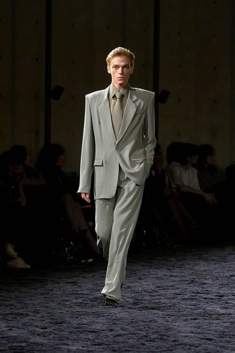 Anthony Vaccarello 執掌 Saint Laurent 2024 冬季男裝大秀正式登場