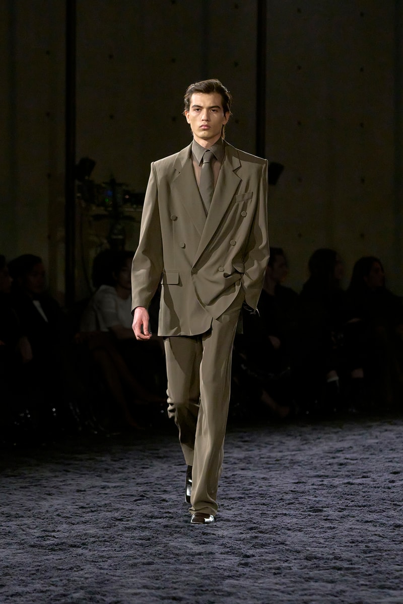 Anthony Vaccarello 執掌 Saint Laurent 2024 冬季男裝大秀正式登場