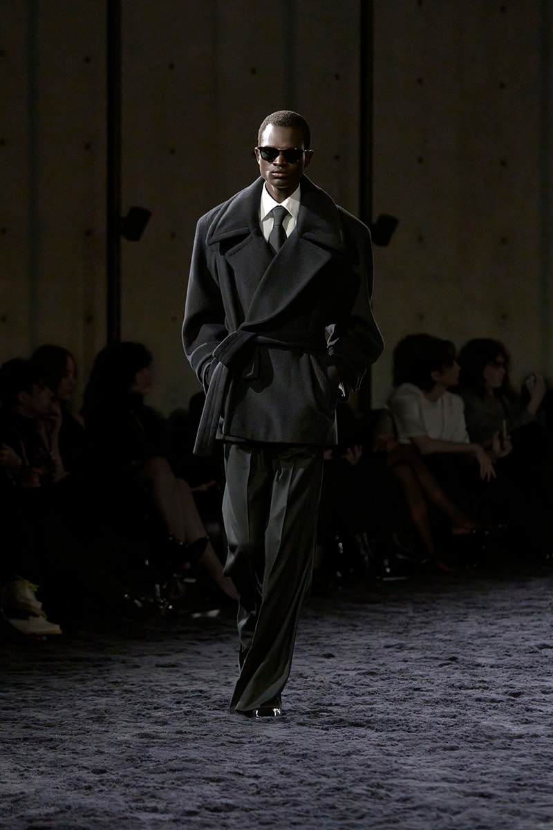 Anthony Vaccarello 執掌 Saint Laurent 2024 冬季男裝大秀正式登場