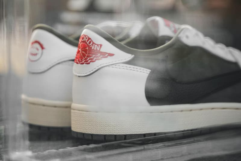 率先預覽 Travis Scott x Air Jordan 1 Low OG 全新聯名配色「Olive」