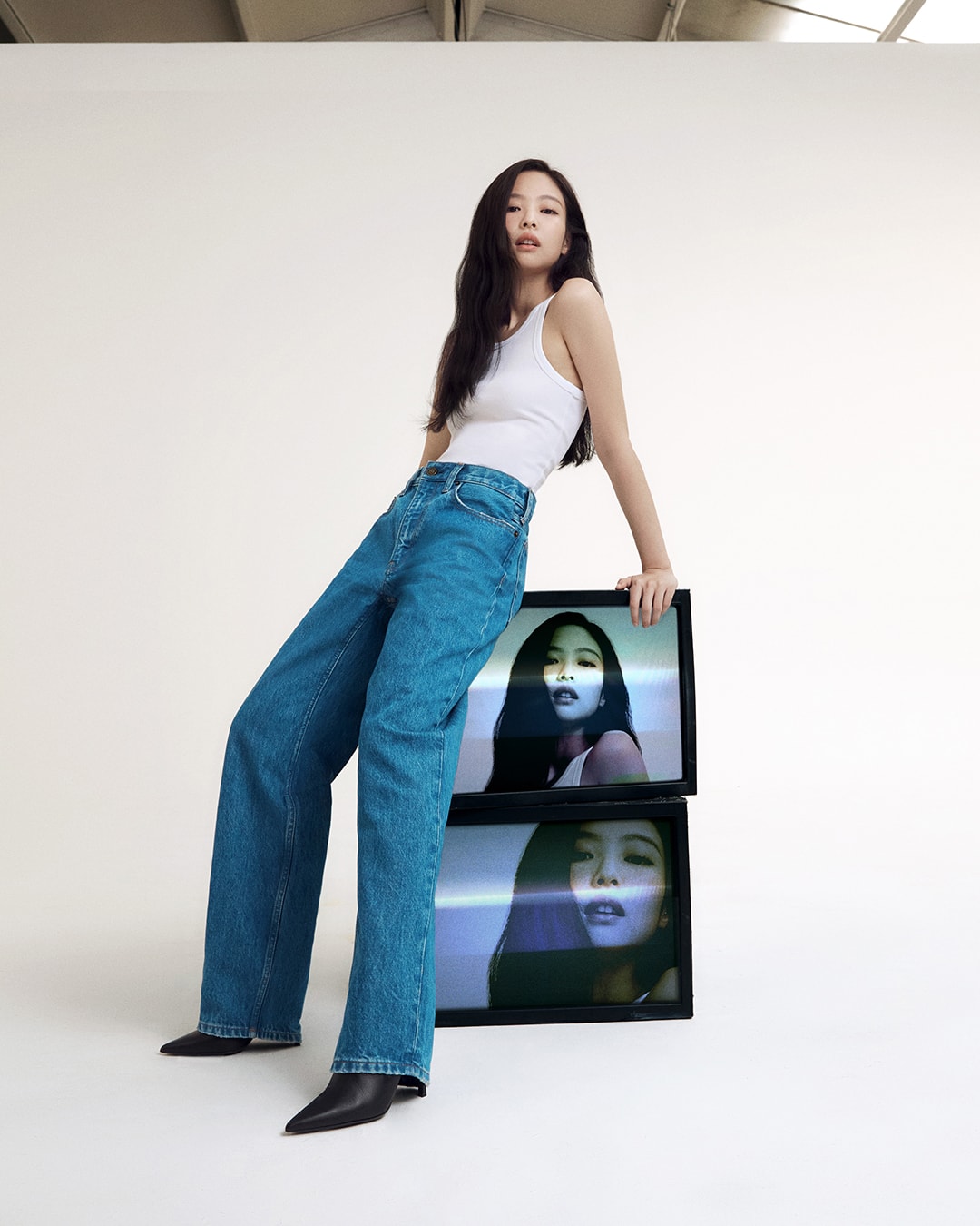 BLACKPINK Jennie 出鏡 Calvin Klein 2024 春季丹寧系列形象廣告