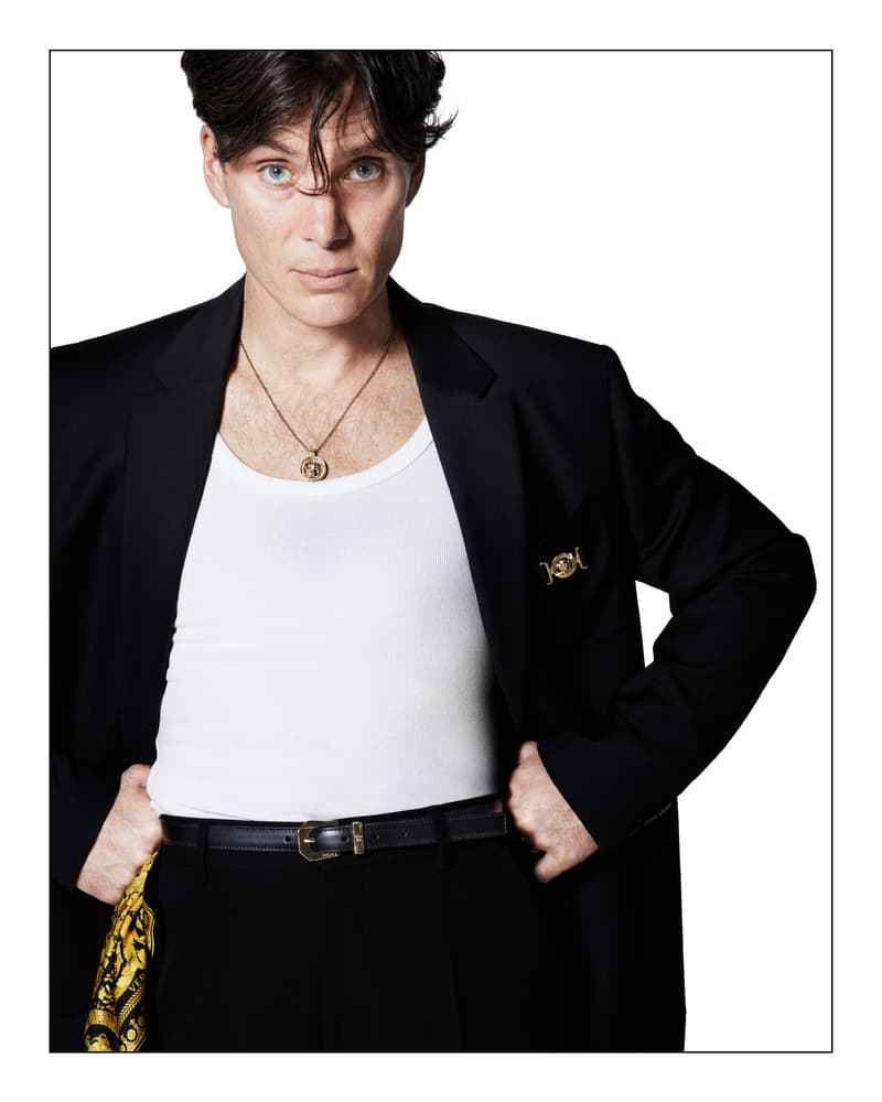Anne Hathaway、Cillian Murphy 出鏡演繹全新 Versace Icons 系列形象廣告