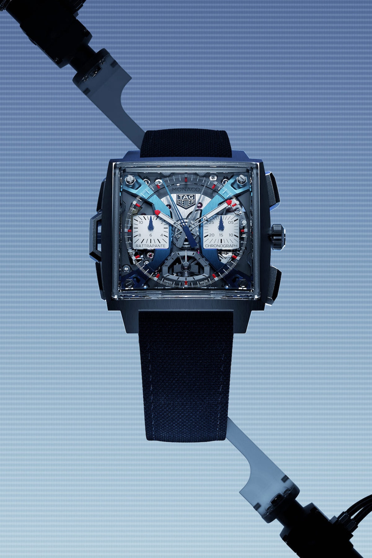 跳脫傳統造型！TAG Heuer 全新「銀面熊貓」Carrera 計時錶款展現前衛姿態
