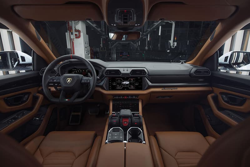 Lamborghini 正式發表首款混合動力插電式 Urus SE