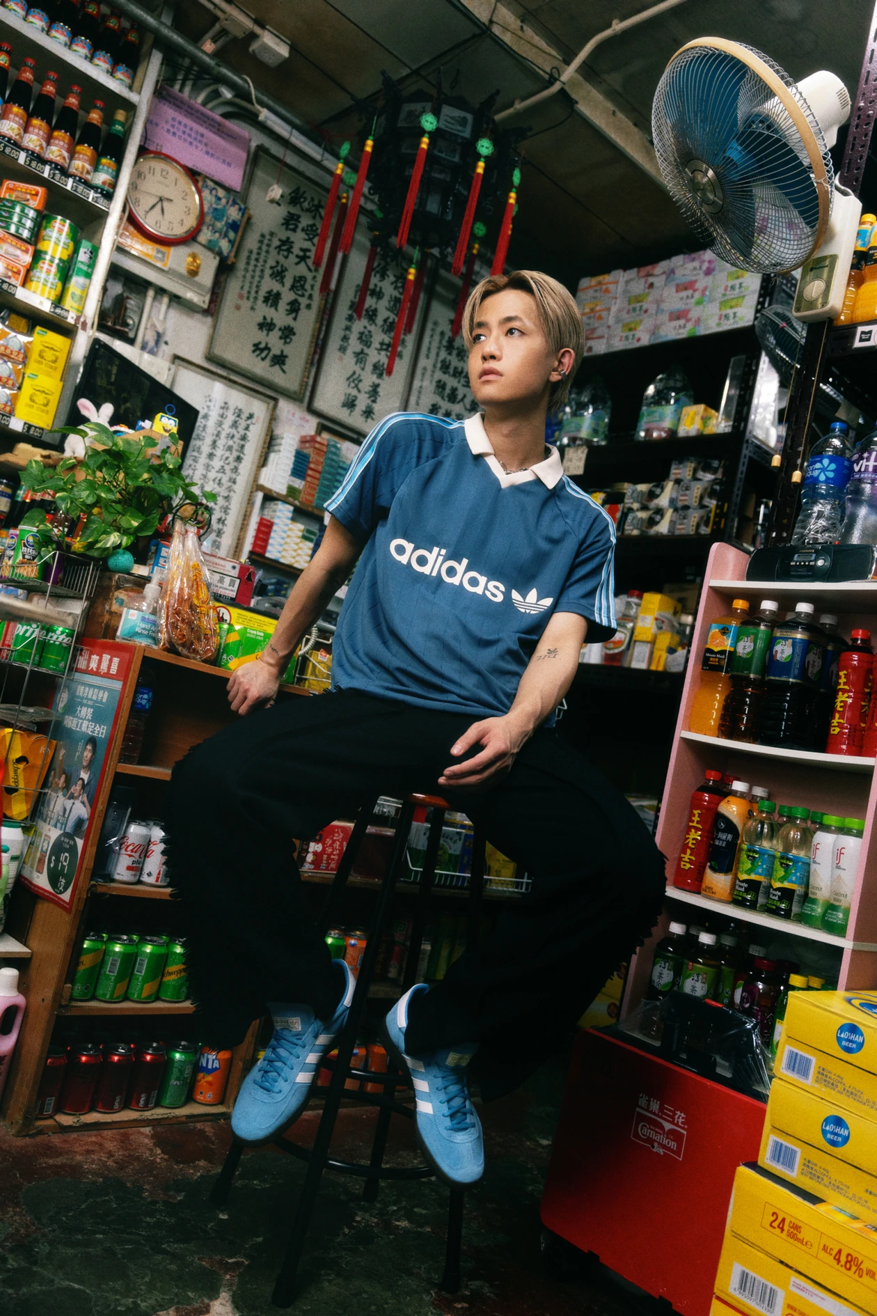 Streetsnaps: 新世代音樂人 Lewsz Ft. adidas Originals 經典 T-Toe 系列