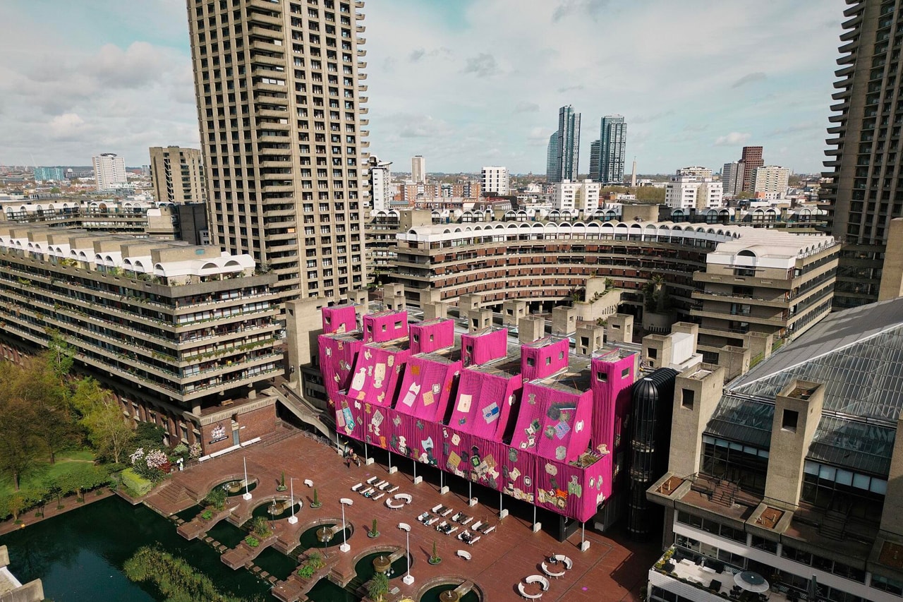 煥然一新！迦納藝術家 Ibrahim Mahama 重新改造 Barbican Centre 外觀樣貌