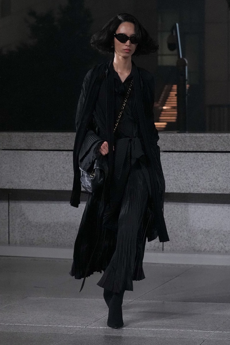 Balenciaga 2025 春季系列大秀正式登場