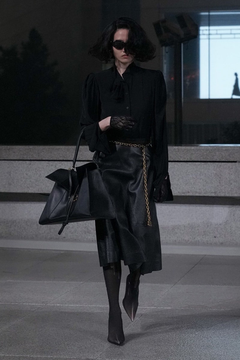 Balenciaga 2025 春季系列大秀正式登場