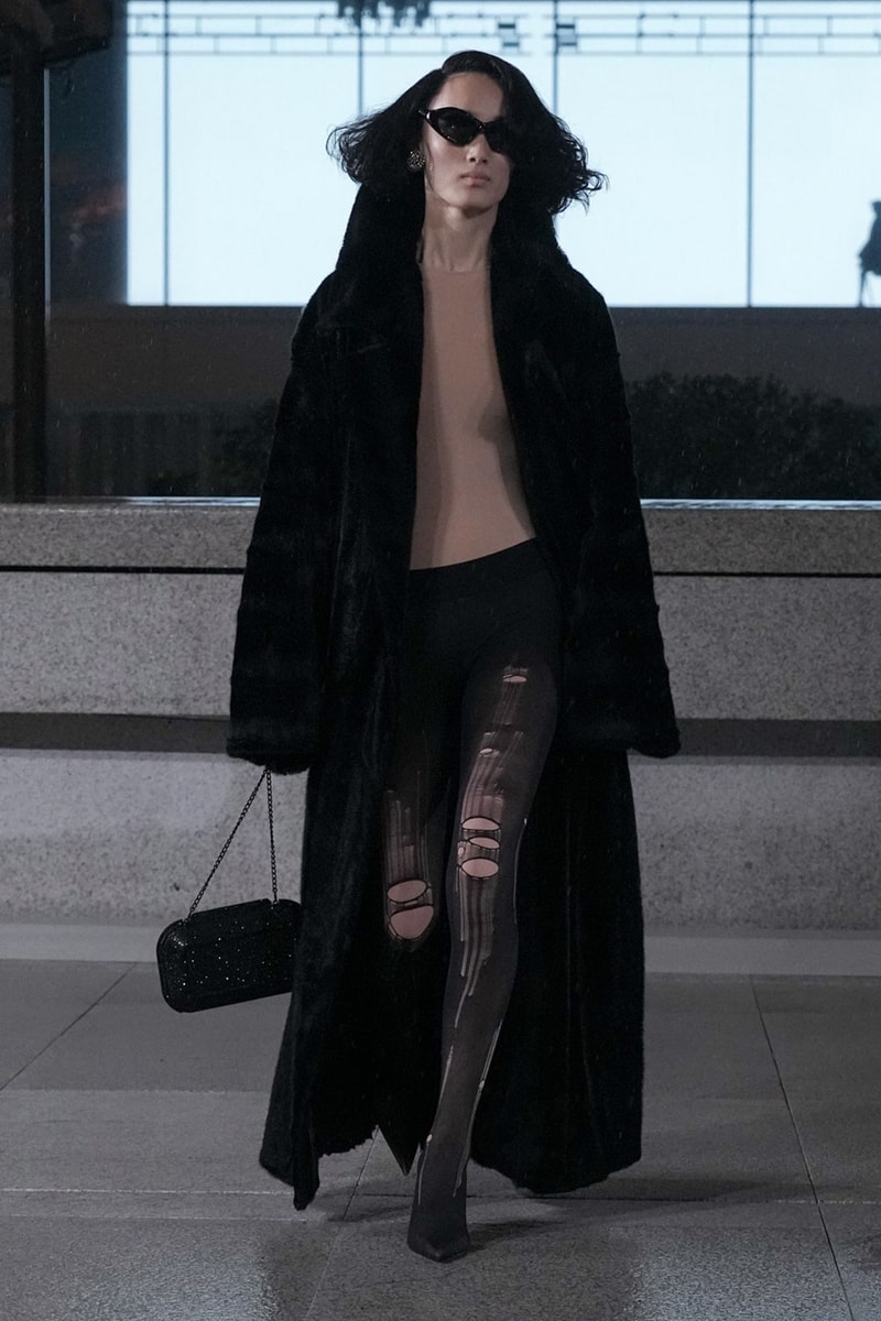 Balenciaga 2025 春季系列大秀正式登場
