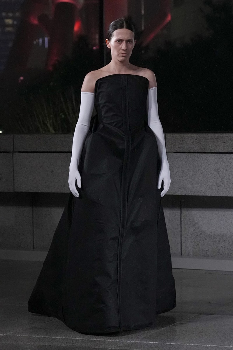 Balenciaga 2025 春季系列大秀正式登場