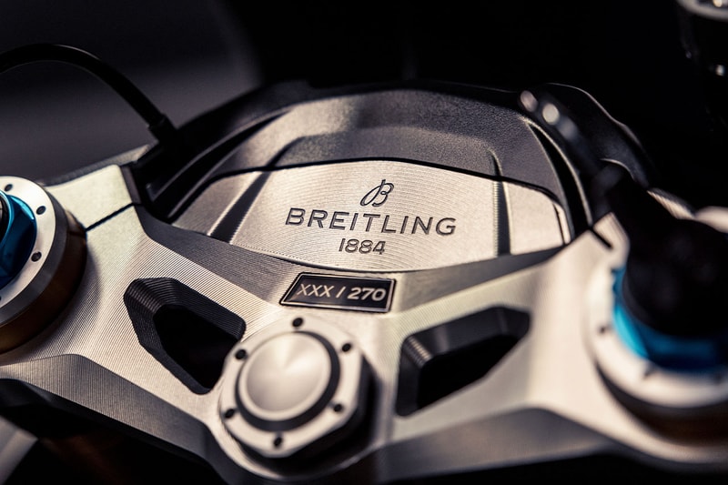 Breitling 攜手 Triumph 打造第三回全新聯名錶款與重機