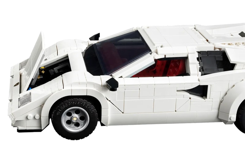LEGO 推出經典車型 Lamborghini Countach 5000 Quattrovalvole 積木模型
