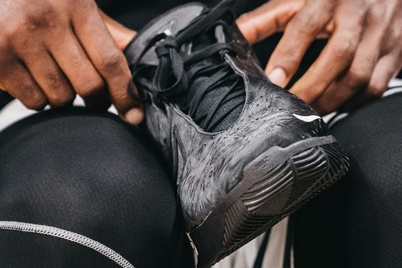 LeBron James 率先公開最新世代戰靴 Nike LeBron 22