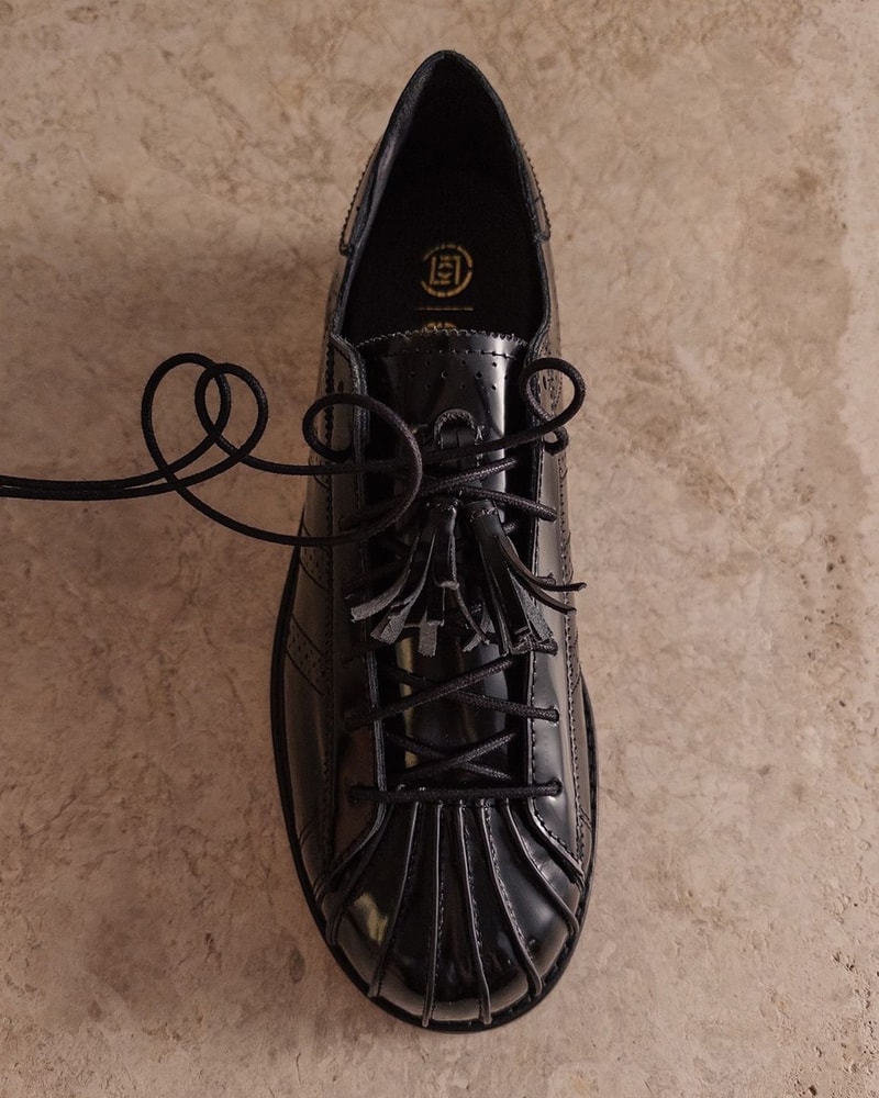 CLOT x adidas Superstar 聯名鞋款皮鞋版本率先曝光