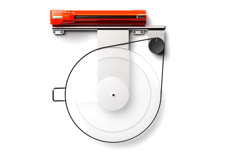 懸空結構！瑞典設計師 Oscar Olsson 全新黑膠唱機「Disco Volante」正式發佈