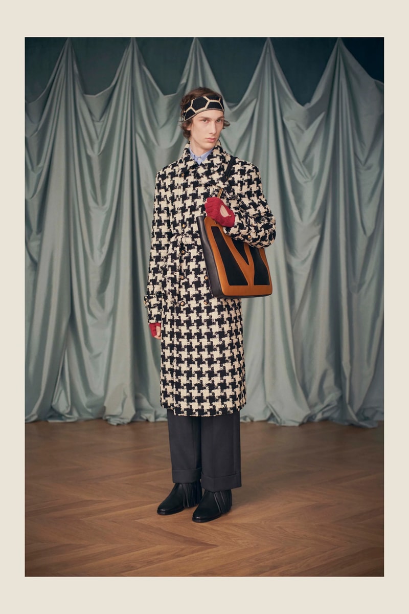 華麗轉身！Alessandro Michele 執掌 Valentino 2025 最新度假系列正式登場
