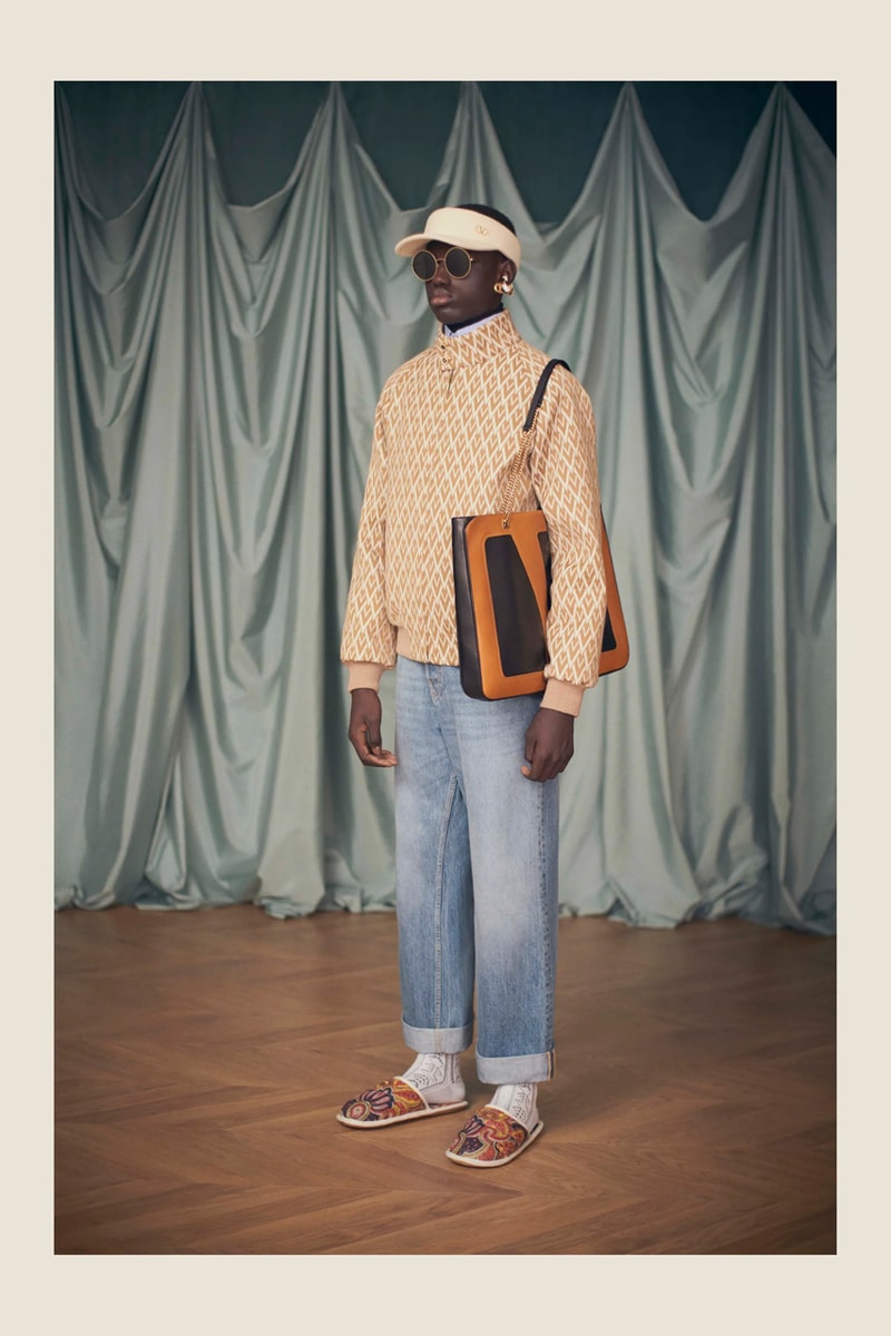 華麗轉身！Alessandro Michele 執掌 Valentino 2025 最新度假系列正式登場