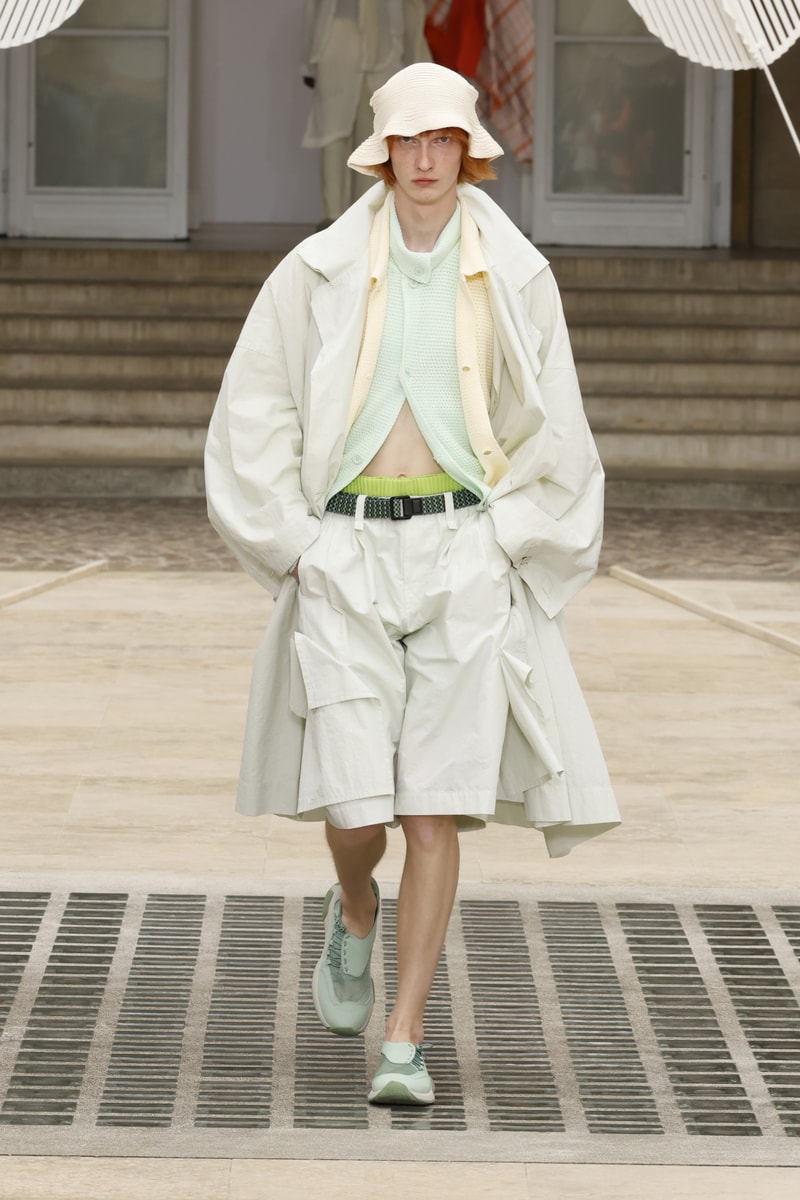 HOMME PLISSÉ ISSEY MIYAKE 正式發佈 2025 春夏系列大秀