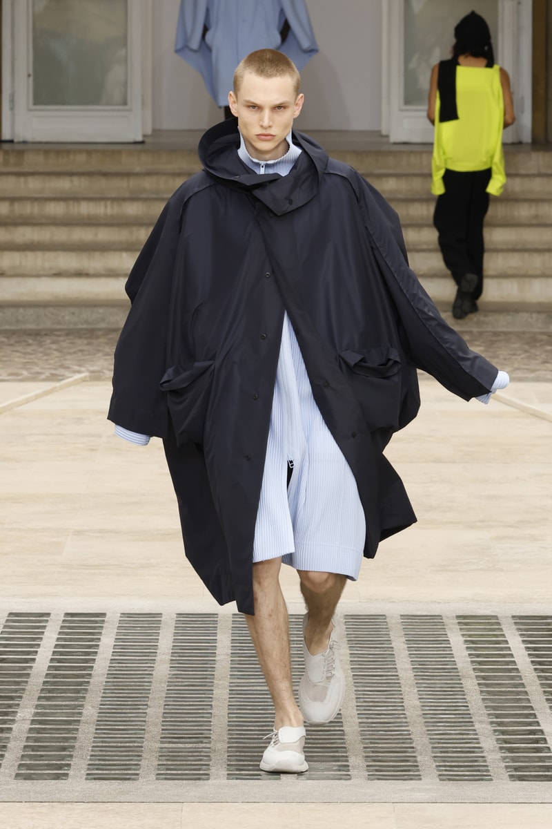 HOMME PLISSÉ ISSEY MIYAKE 正式發佈 2025 春夏系列大秀