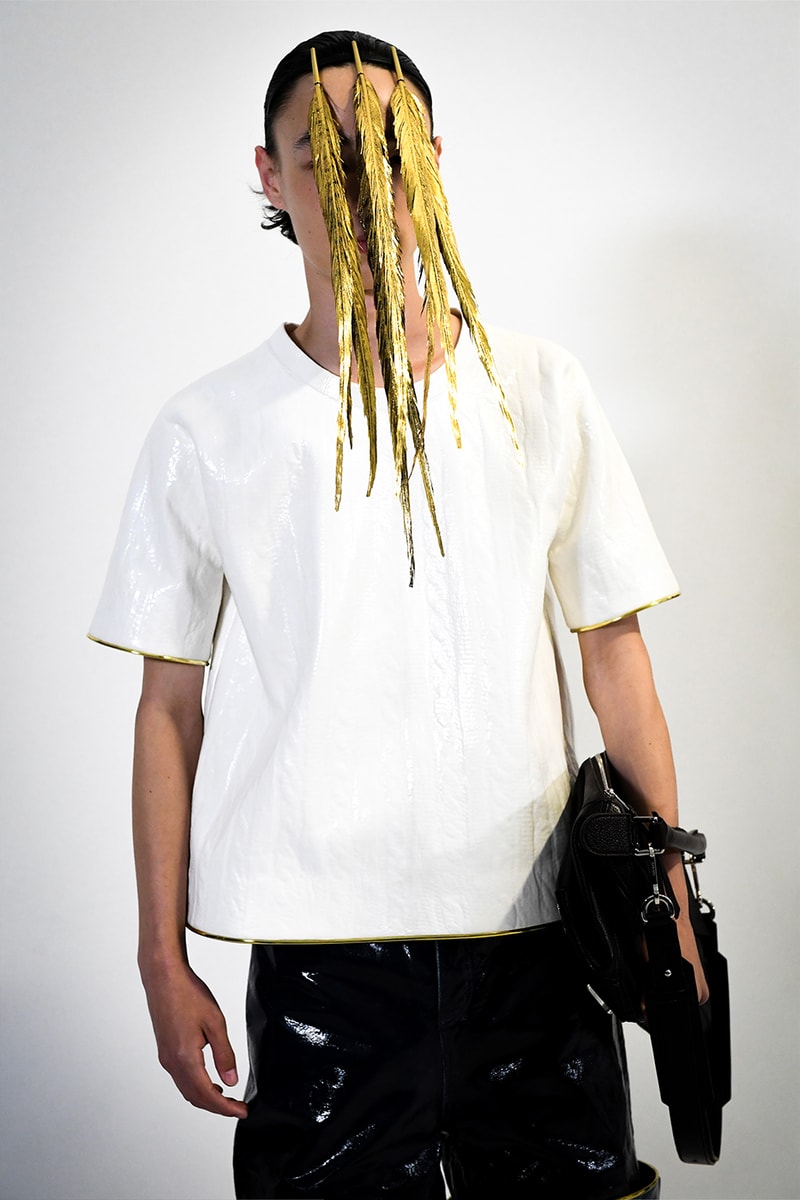 藝術的愛欲！Jonathan Anderson 執掌 LOEWE 2025 春夏男裝大秀正式登場