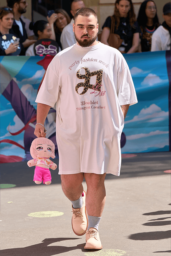 doublet 正式發佈 2025 春夏系列大秀