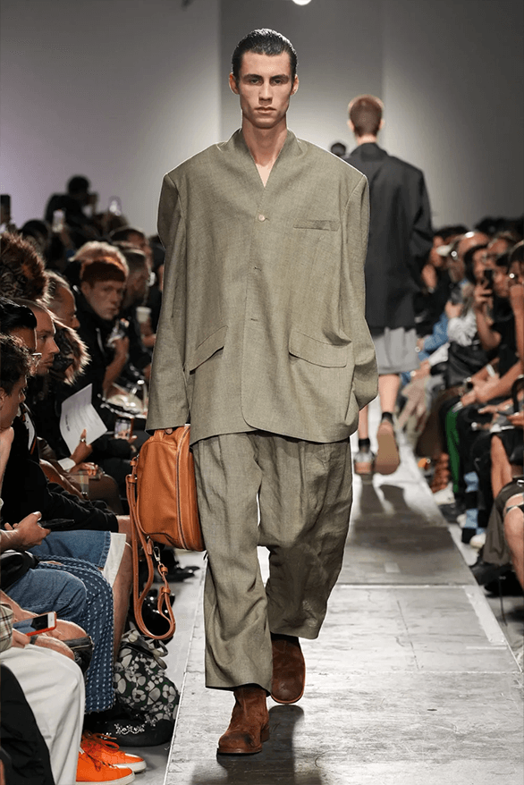 Hed Mayner 正式發佈 2025 春夏系列大秀