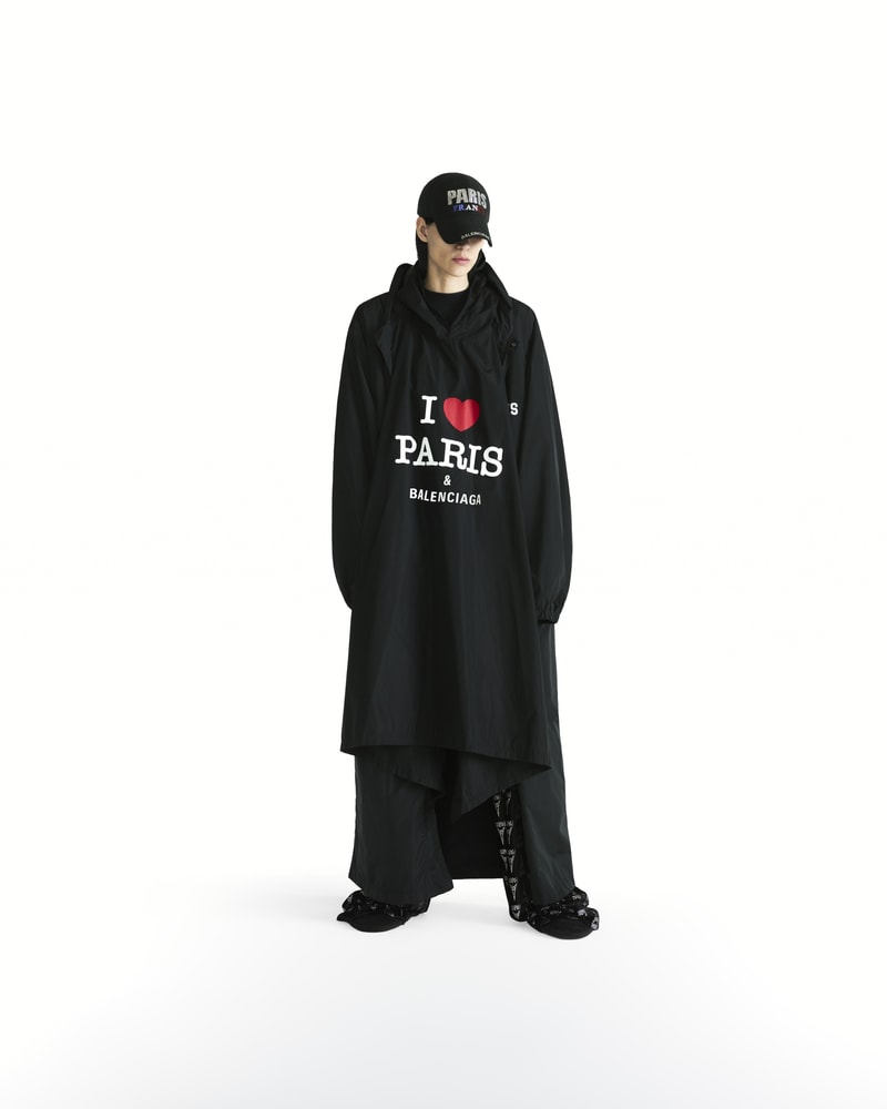 Balenciaga 全新紀念品系列「Souvenir Shop」正式發佈