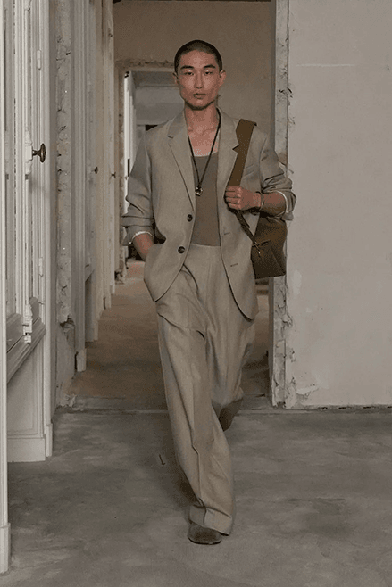 AMI 正式發佈 2025 春夏系列大秀