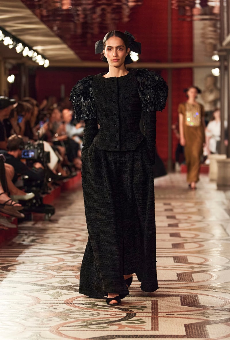 CHANEL 正式發佈 2024/25 秋冬高定系列大秀