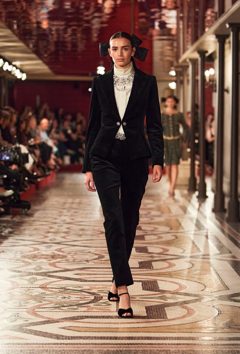 CHANEL 正式發佈 2024/25 秋冬高定系列大秀