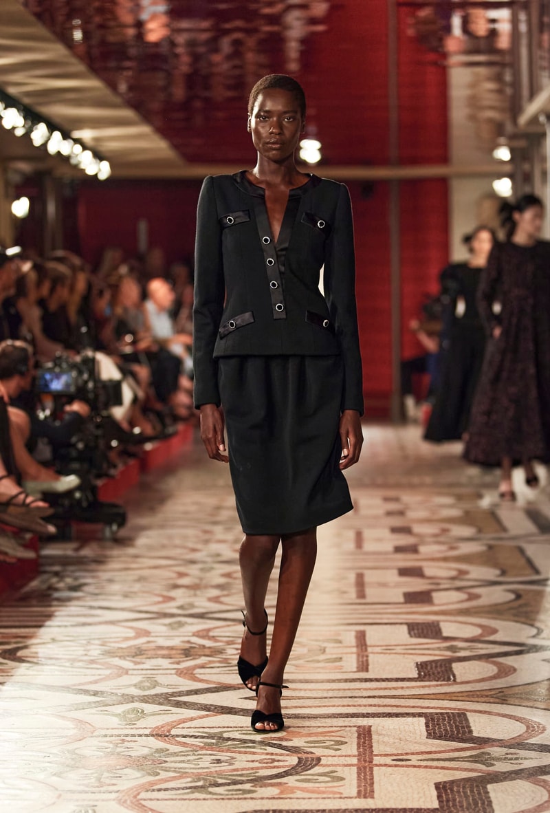 CHANEL 正式發佈 2024/25 秋冬高定系列大秀
