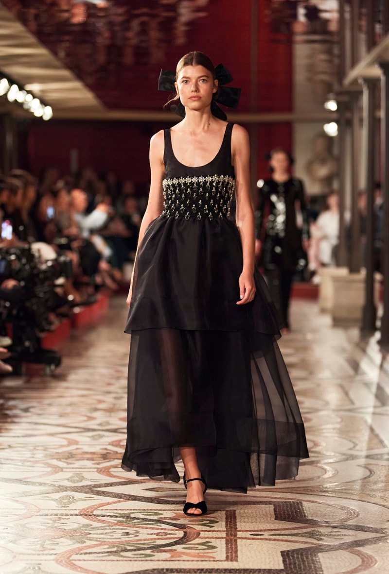 CHANEL 正式發佈 2024/25 秋冬高定系列大秀